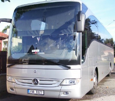 Mercedes Tourismo 2 předek.jpg